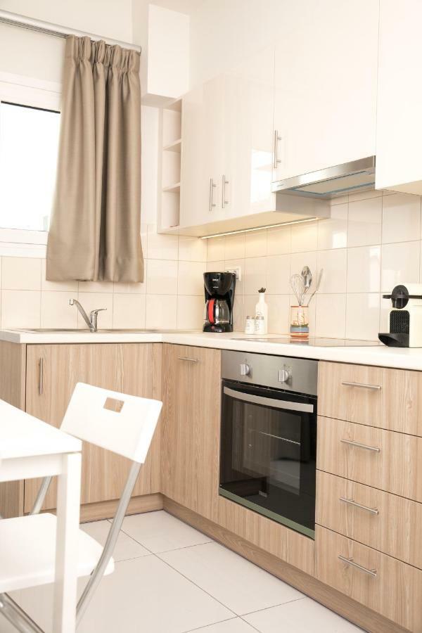 Metro Fix Cosy Apartment Atenas Exterior foto